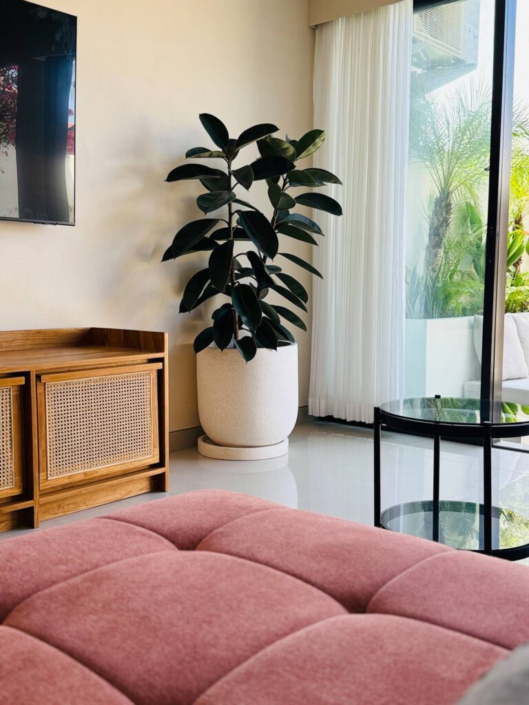 da3a119c-a74f-45e1-9a32-12eb9faabf97